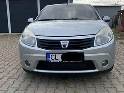Culoaregri Utilizat 2012 Dacia Sandero Lauréate Hatchback | 5.000 EUR (Puțin scump)