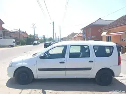 Alb Utilizat 2009 Dacia Logan MCV Break | 1.490 EUR (Super Preț)