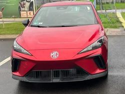 Rosu Utilizat 2023 MG MG4 EV Hatchback | 20.200 EUR