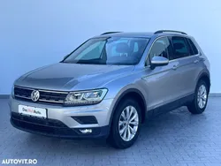 Gri mediu normal Utilizat 2020 VW Tiguan Comfortline SUV | 24.490 EUR (Preț OK)
