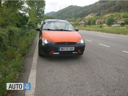 Negru metalizat Utilizat 2002 Ford Focus Hatchback | 1.500 EUR (Preț bun)