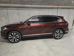 Rosu Utilizat 2019 VW Touareg Atmosphere SUV | 40.000 EUR (Puțin scump)