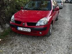 Utilizat 2005 Renault Clio II Berlinǎ | 1.000 EUR (Super Preț)