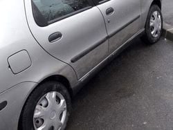 Utilizat 2004 Fiat Albea Berlinǎ | 900 EUR (Preț bun)