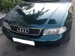 Utilizat 1996 Audi A4 Berlinǎ | 2.900 EUR