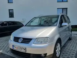 Argintiu Utilizat 2006 VW Touran Monovolum | 2.700 EUR