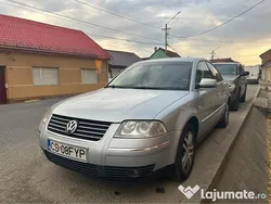 Utilizat 2003 VW Passat Berlinǎ | 2.300 EUR (Preț OK)
