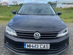 Negru Utilizat 2018 VW Jetta Comfortline Berlinǎ | 9.947 EUR (Preț OK)