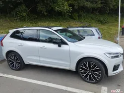 Alb Utilizat 2021 Volvo XC60 R-Design SUV | 33.700 EUR (Preț OK)