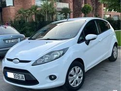 Alb Utilizat 2010 Kia Ceed 2 | 2.750 EUR (Super Preț)