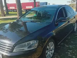 Utilizat 2014 VW Passat Berlinǎ | 9.500 EUR (Puțin scump)