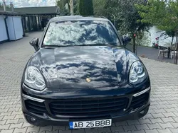 Negru Utilizat 2016 Porsche Cayenne SUV | 32.000 EUR (Preț bun)