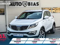 Alb Utilizat 2011 Kia Sportage DREAM-TEAM Edition SUV | 11.950 EUR