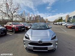 Culoareverde Nouă 2025 Toyota Yaris Cross SUV | 25.885 EUR (Preț bun)