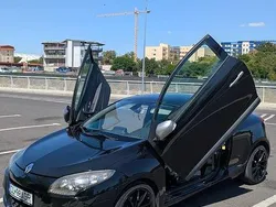 Culoarenegru Utilizat 2011 Renault Mégane Coupé GT Coupe | 6.800 EUR