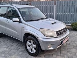 Culoareargint Utilizat 2005 Toyota RAV4 SUV | 3.650 EUR (Preț OK)