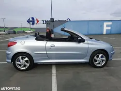 Gri Utilizat 2001 Peugeot 206 CC Cabrio | 1.990 EUR
