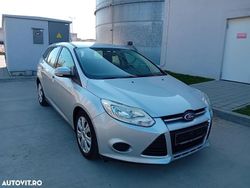 Culoareargint Utilizat 2012 Ford Focus SYNC Edition Break | 3.740 EUR (Preț bun)
