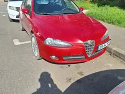 Rosu Utilizat 2008 Alfa Romeo 147 Hatchback | 1.100 EUR