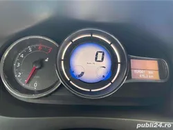 Alb Utilizat 2016 Renault Fluence Berlinǎ | 7.499 EUR