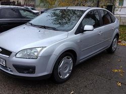 Argintiu Utilizat 2006 Ford Focus Hatchback | 1.750 EUR (Preț OK)