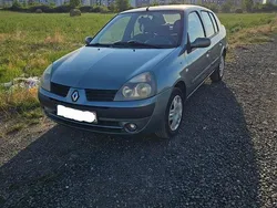 Culoareverde Utilizat 2004 Renault Clio II Berlinǎ | 1.600 EUR (Preț bun)