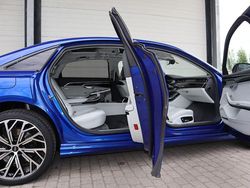 Utilizat 2024 Audi A8L Exclusive Berlinǎ | 102.901 EUR