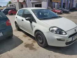 Utilizat 2012 Fiat Punto Hatchback | 2.400 EUR