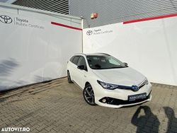 Culoarealb Utilizat 2015 Toyota Auris Hybrid Sol Break | 15.750 EUR (Scump)
