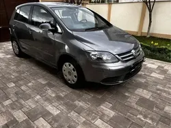 Utilizat 2005 VW Golf Plus Monovolum | 2.900 EUR