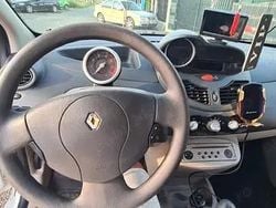 Alb Utilizat 2008 Renault Twingo Hatchback | 1.900 EUR