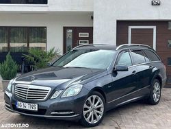 Culoarealbastru Utilizat 2011 Mercedes E200 Elegance Break | 5.999 EUR (Preț OK)