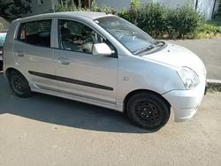 Utilizat 2004 Kia Picanto Hatchback | 1.250 EUR