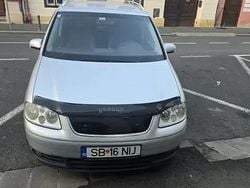 Argintiu Utilizat 2005 VW Touran Monovolum | 2.600 EUR (Preț OK)