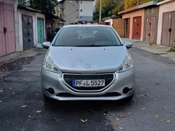 Argint Utilizat 2013 Peugeot 208 Hatchback | 4.400 EUR