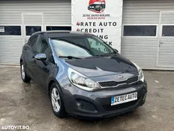 Gri Utilizat 2015 Kia Rio Platinum Edition | 5.990 EUR