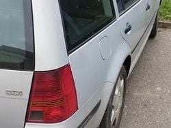 Utilizat 2000 VW Golf IV Break | 900 EUR