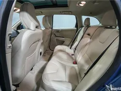 Albastru Utilizat 2016 Volvo XC60 SUV | 20.900 EUR