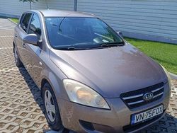 Utilizat 2008 Kia Ceed Hatchback | 2.450 EUR
