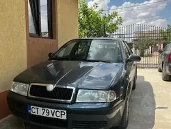 Gri Utilizat 2008 Skoda Octavia Berlinǎ | 2.400 EUR (Preț OK)