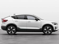 ["crystal white"] Utilizat 2024 Volvo EC40 Plus SUV | 44.990 EUR