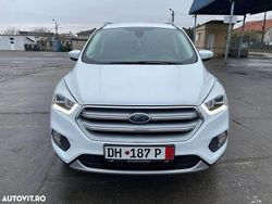 Culoarealb Utilizat 2018 Ford Kuga SUV | 10.498 EUR (Super Preț)