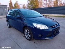 Albastru Utilizat 2014 Ford Focus Business Edition Break | 4.380 EUR (Preț bun)