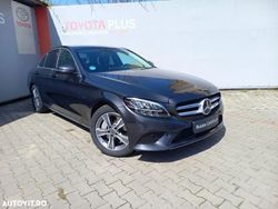 Gri Utilizat 2020 Mercedes C300e Avantgarde Berlinǎ | 29.990 EUR (Preț bun)