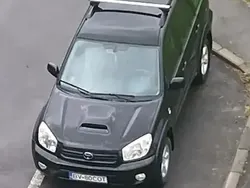Negru Utilizat 2005 Toyota RAV4 SUV | 4.500 EUR (Scump)