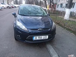 Albastru Utilizat 2013 Ford Fiesta Hatchback | 3.300 EUR