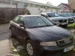 Utilizat 1998 Audi A4 Berlinǎ | 2.000 EUR (Preț OK)