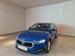 Albastru mediu metalic Utilizat 2022 Skoda Octavia Style Break | 22.950 EUR