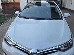 Culoarealb Utilizat 2017 Toyota Auris Hybrid Sol Hatchback | 14.800 EUR (Preț OK)