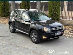 Negru Utilizat 2015 Dacia Duster | 8.799 EUR (Preț bun)